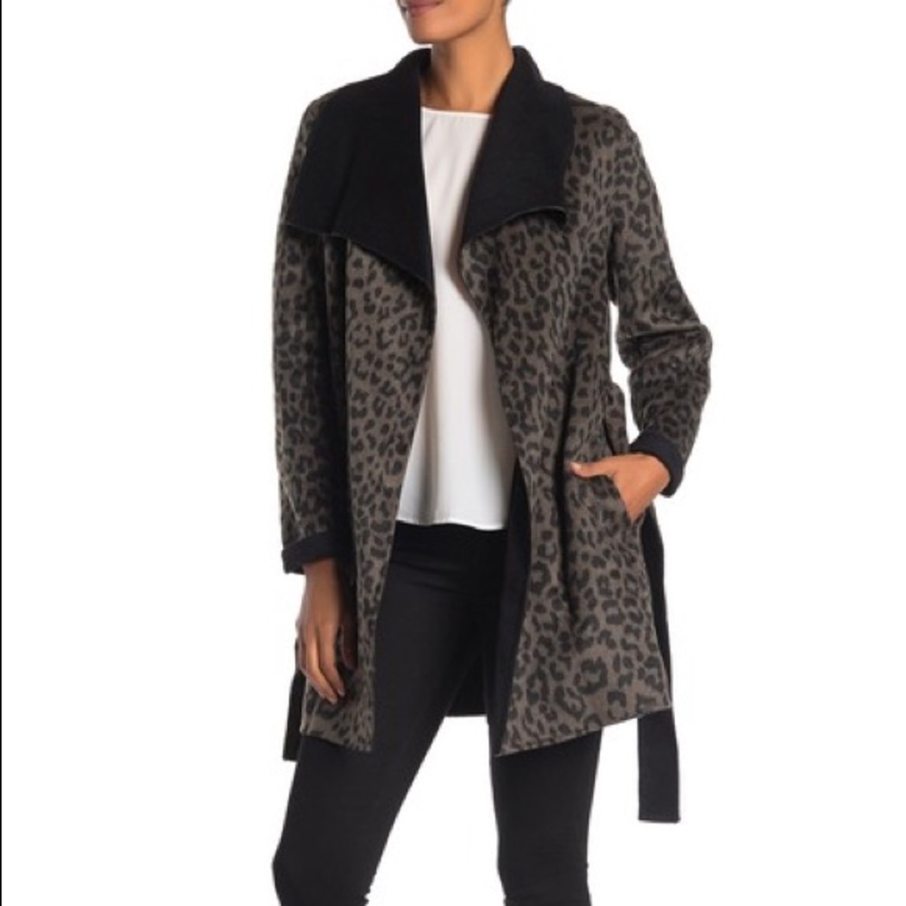 Tahari Ella Leopard coat size M
